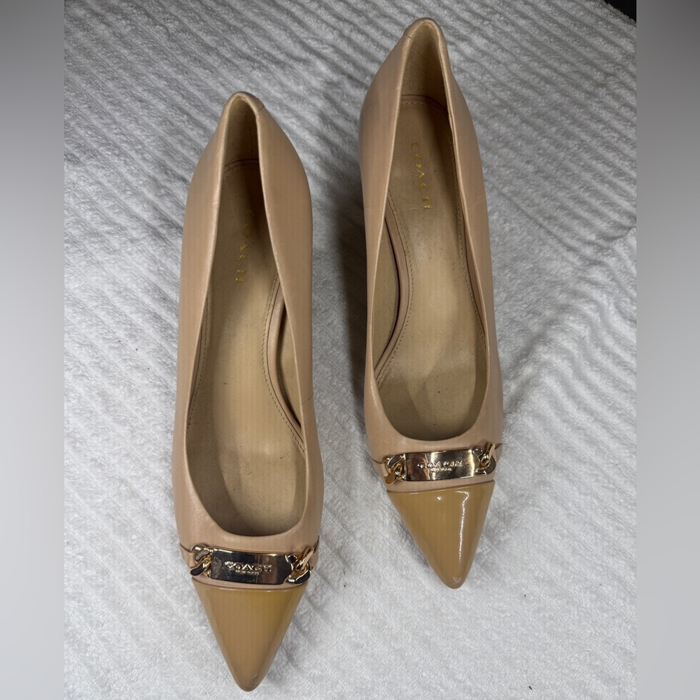 Coach tan and gold heels